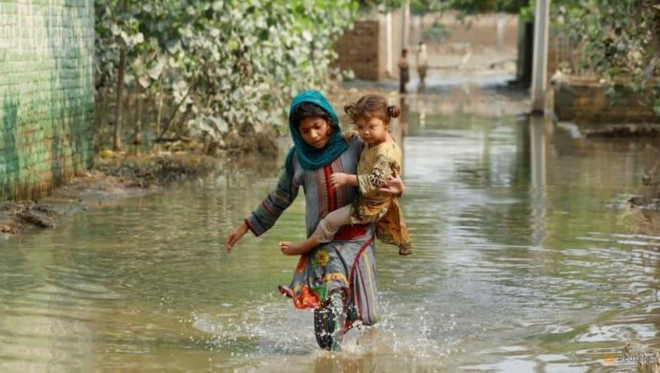 Lũ lụt ở Pakistan ngày 4-9. Ảnh: REUTERS