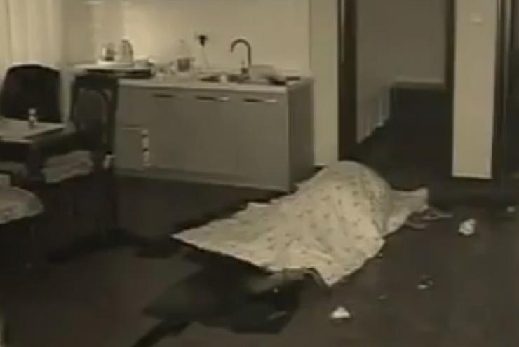 Tội ác của gã đàn ông bỏ vợ vì nhân tình: Vị khách đáng ngờ