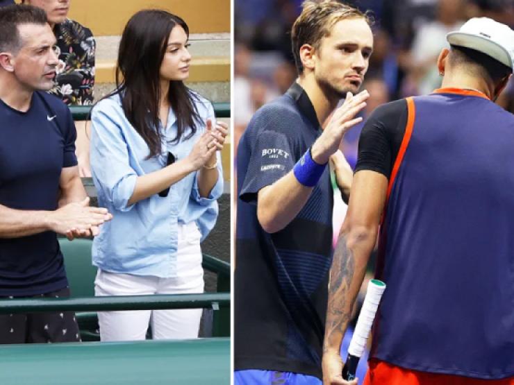 Medvedev đòi ”đuổi” bạn gái Kyrgios ở US Open, Swiatek bị chê vì hành động lạ
