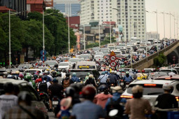 Tin tức trong ngày - Ngày đầu đi làm sau kỳ nghỉ lễ, đường phố Hà Nội tắc 'không lối thoát'