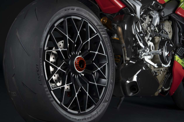 Trình làng siêu môtô 2022 Ducati Streetfighter V4 Lamborghini - 9