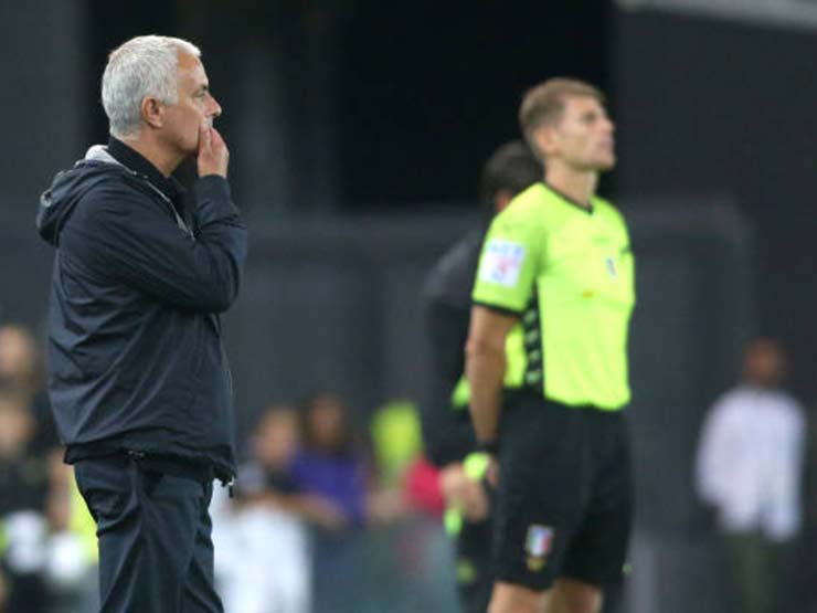 Bóng đá - Tin mới nhất bóng đá tối 5/9: Mourinho “thà thua 0-4 hơn thua 0-1 bốn lần”