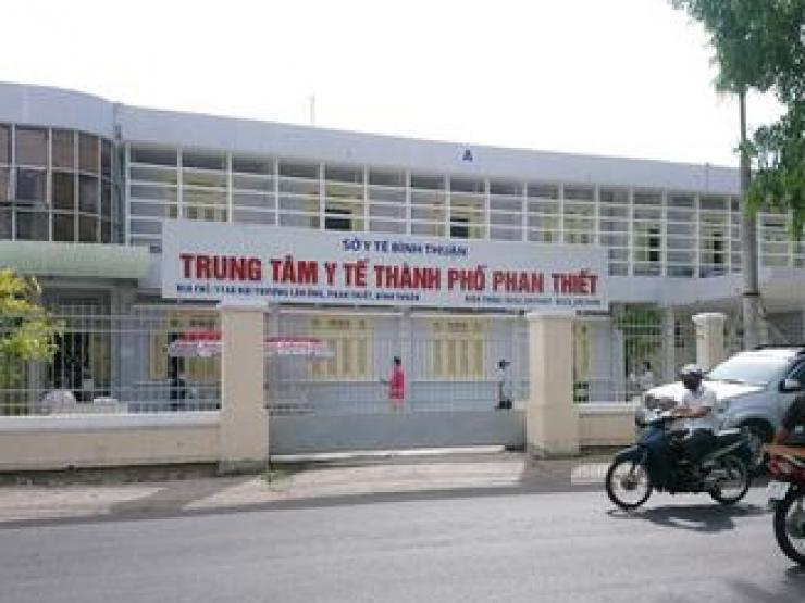 Tin tức trong ngày - Giám đốc Trung tâm Y tế Phan Thiết mắng bác sĩ “lương y như hổ báo, loi nhoi như lũ dòi”