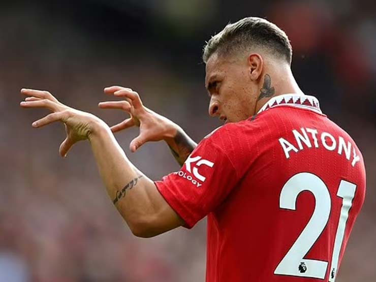 Bóng đá - Antony được gặp thần tượng Kaka, lý giải màn ăn mừng kiểu "hổ vồ" cho MU
