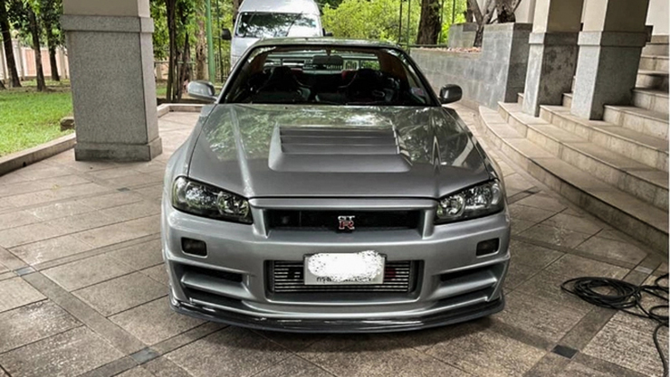 Hàng hiếm Nissan Skyline GT-R R34 rao bán giá không tưởng - 3