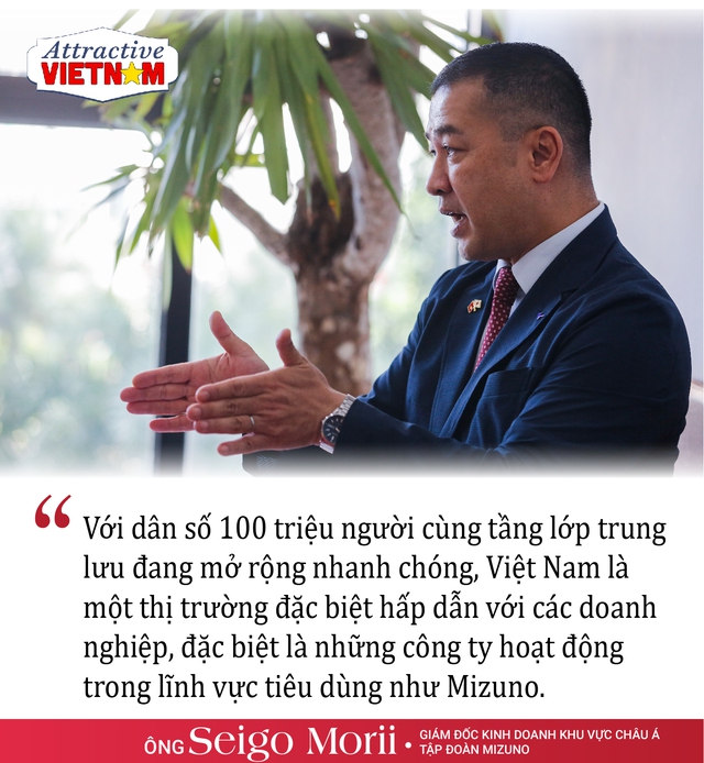 Doanh nhân Nhật hâm mộ tiền đạo Hà Đức Chinh: ‘Tôi ấn tượng sâu sắc với sự khát khao trong mắt người Việt!’ - 4