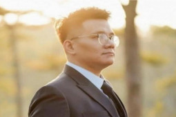 Tin tức trong ngày - Hacker đột nhập facebook "Đạo diễn Hoa Hạ" để cung cấp thông tin cho bà Nguyễn Phương Hằng