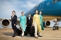 Kinh doanh - Nợ quá hạn hàng chục nghìn tỷ đồng, Vietnam Airlines vẫn muốn chi 41 tỷ thưởng cho nhân viên