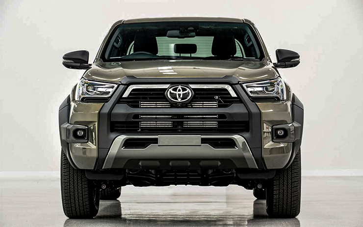 Toyota Hilux phiên bản nâng cấp ra mắt, sớm về Việt Nam - 4