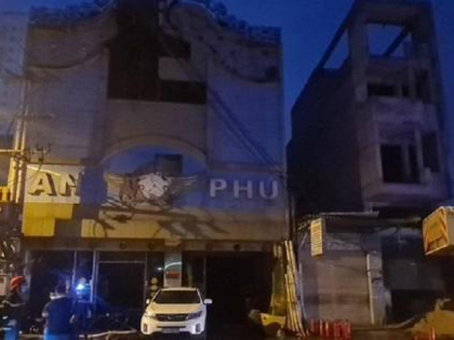 Tin tức trong ngày - Cảnh sát khuyến cáo: Nếu cháy karaoke, tuyệt đối không núp trong nhà vệ sinh