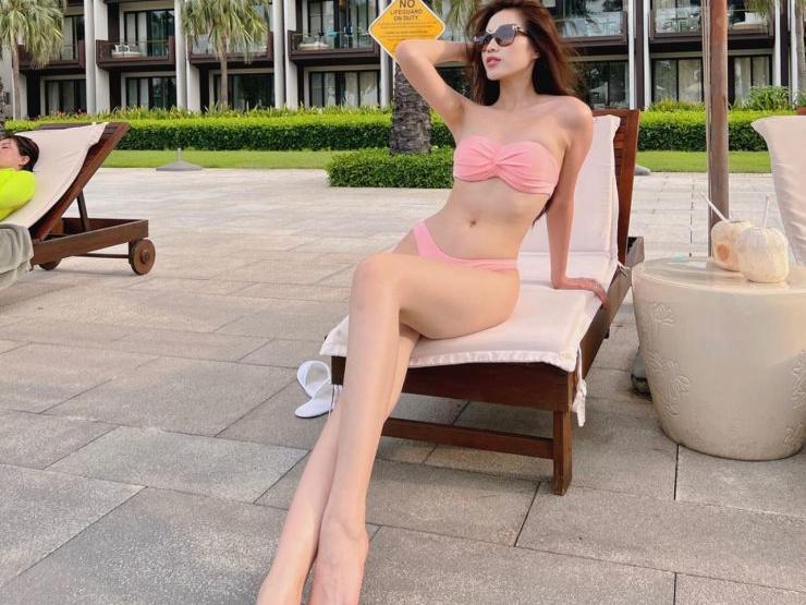 Thời trang - Đỗ Thị Hà, Phương Nhi: 2 nàng hoa, á hậu xinh dịu hiền, chân dài miên man