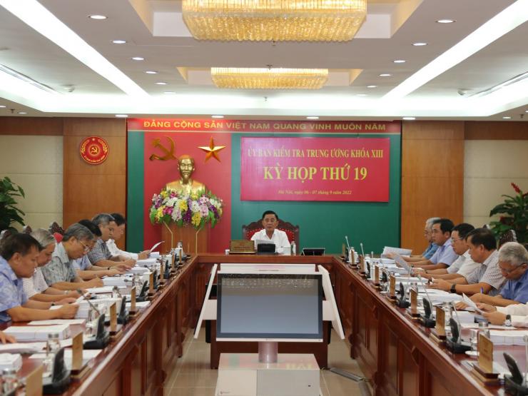 Tin tức trong ngày - Bí thư và Chủ tịch tỉnh Hải Dương bị đề nghị kỷ luật