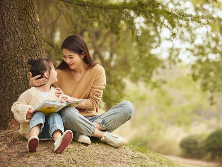 Giáo dục - du học - Nghiên cứu của MIT: Không phải đọc sách, trò chuyện với trẻ mới giúp phát triển trí não nhanh nhất