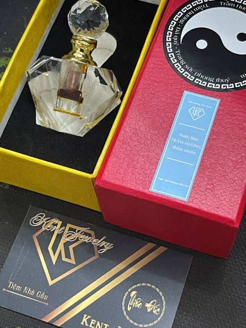 Nước hoa hương trầm lan tỏa mạnh mẽ tới tay người tiêu dùng - 6