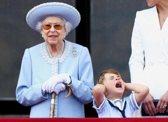 Nữ hoàng Elizabeth II tại Đại lễ Bạch
kim ngày 2-6-2022. Ảnh: Reuters