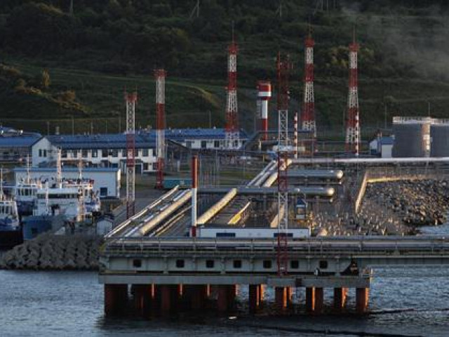 Thế giới - Châu Âu nói phạt Nga nhưng âm thầm gom dầu thô số lượng lớn?