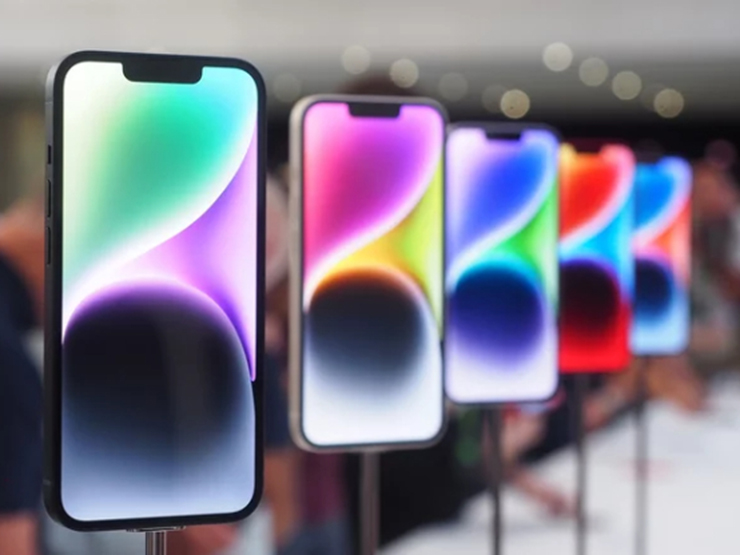 Thời trang Hi-tech - iPhone 14 Plus - cú quay xe để thành công của Apple