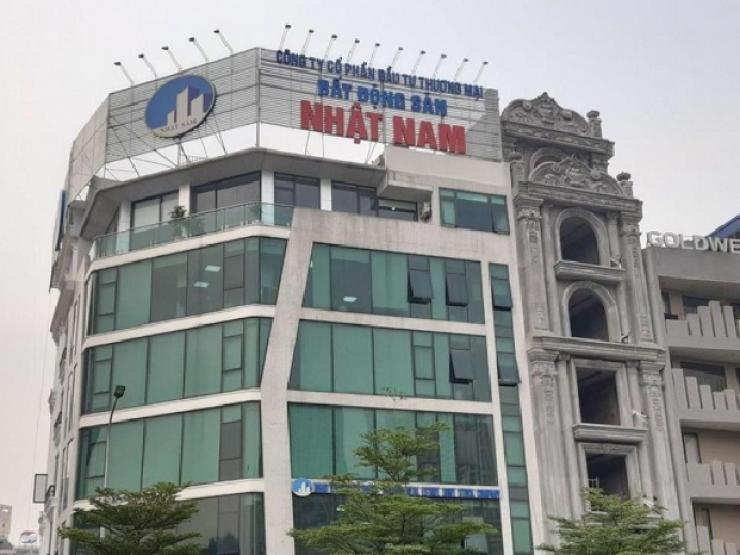 Kinh doanh - Hòa Bình cảnh báo sự bất thường của một doanh nghiệp bất động sản