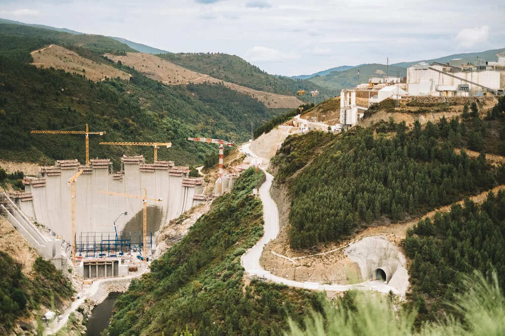 Đập Alto Tamega, một phần của cơ sở thủy điện ở miền bắc Bồ Đào Nha sẽ đi vào hoạt động vào năm 2024. (Nguồn: NYT)