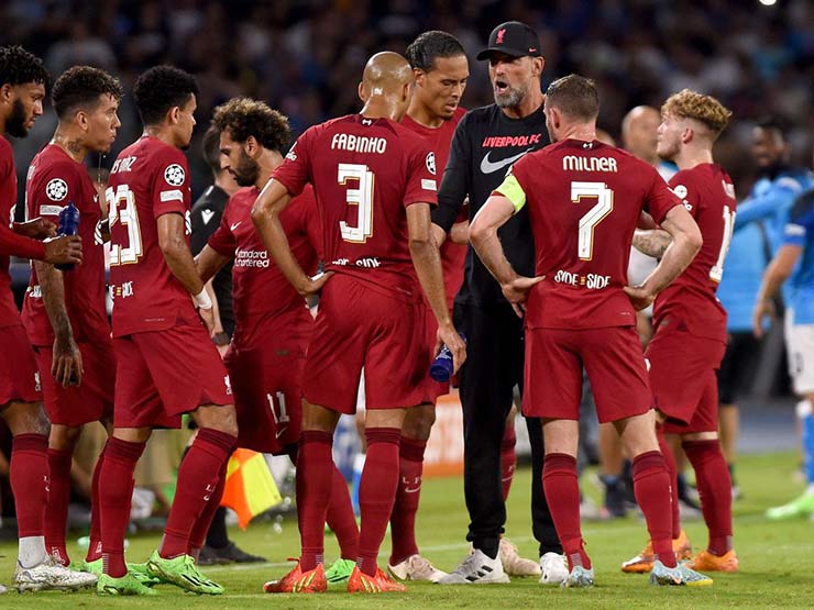 Bóng đá - Ngoại hạng Anh tạm hoãn vì Nữ hoàng qua đời: Đội nào hưởng lợi nhất?