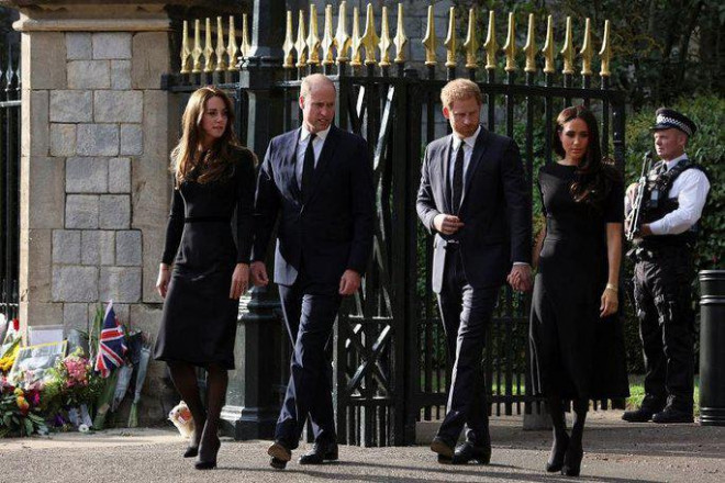 Hai Hoàng tử William và Harry cùng hai Công nương Kate và Meghan tại cung điện Windsor ngày 10-9. Ảnh: Reuters