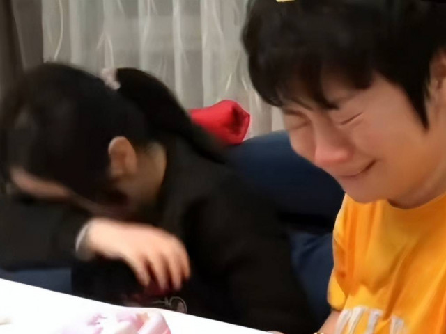 Giáo dục - du học - Bài toán: "1 thùng đậu nành có giá 194 nghìn, vậy 2 thùng giá bao nhiêu?", mẹ khóc nức nở khi nghe con trả lời: Chữ thầy lại trả cho thầy!