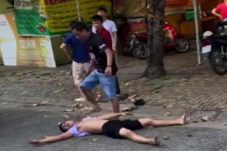 Pháp luật - Tạm giữ kẻ "giả chết" rồi tấn công 2 người, chặn xe cứu thương