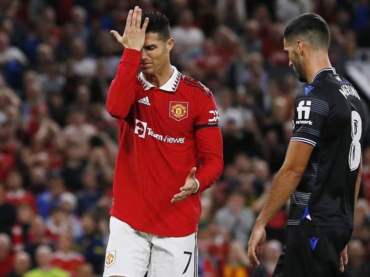 Bóng đá - MU dễ lại nổi "sóng ngầm" vì Ronaldo, Chelsea bất ngờ cầu cứu Lukaku (Clip 1 phút Bóng đá 24H)