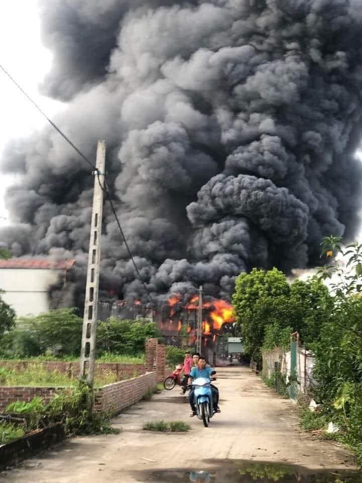 Vụ cháy 3 mẹ con tử vong ở Hà Nội: Công an làm việc với thợ hàn xì - 1