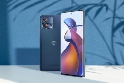 Thời trang Hi-tech - Motorola tung bộ đôi tầm trung mới, giá từ 8,8 triệu đồng