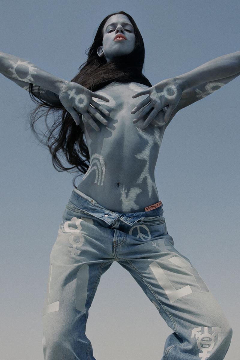 Acne Studios cá nhân hóa denim kỷ niệm lịch sử của nhà mốt - 1