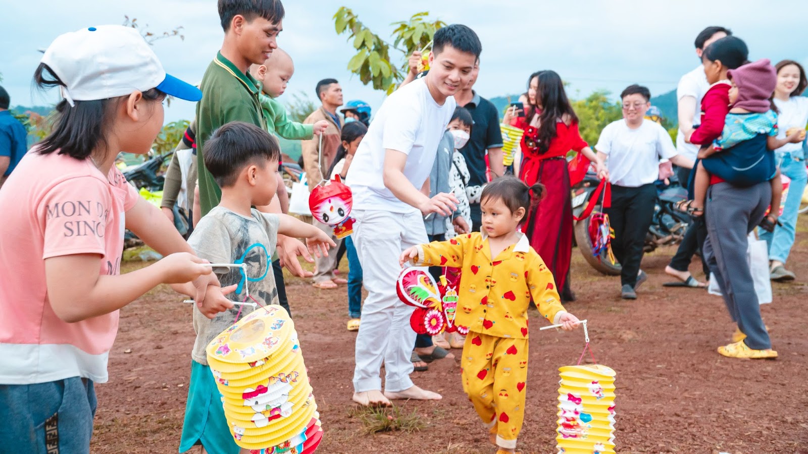 DRH Clinic và Trung thu &#34;ấm&#34; hy vọng ở vùng cao - 5