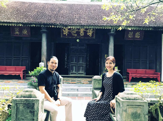 Đặc biệt anh cũng rất ít lần để lộ ảnh bà xã - người đã sinh cho anh 5 người con rất đáng yêu.
