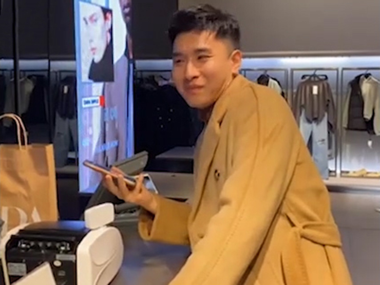 Clip hài hước - Khi troll bạn trai là niềm vui mỗi ngày của cô gái