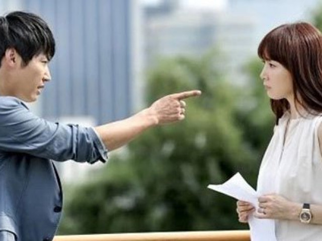 Bạn trẻ - Cuộc sống - Cằn nhằn vì tưởng mẹ vợ lên chơi, nhưng khi biết vị khách trong nhà là ai chồng tôi đã phải rối rít xin lỗi