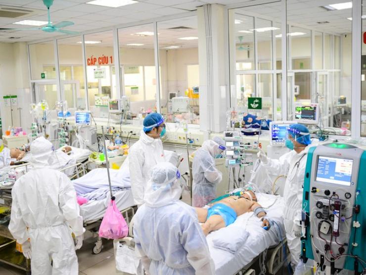 Sức khỏe đời sống - Bệnh nhân COVID-19 nặng tăng nhanh, nhiều ca nguy kịch