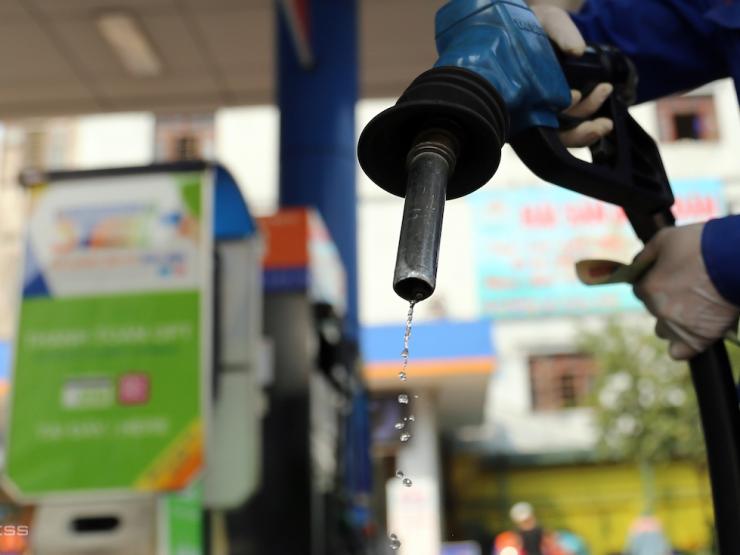 Thị trường - Tiêu dùng - Giá xăng dầu hôm nay 14/9: Tăng giảm trái chiều khi nguồn cung giảm mạnh