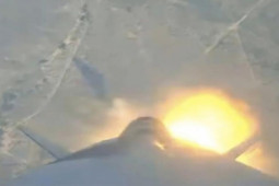 Thế giới - Tên lửa du lịch vũ trụ của tỷ phú Jeff Bezos lần đầu tiên bị rơi