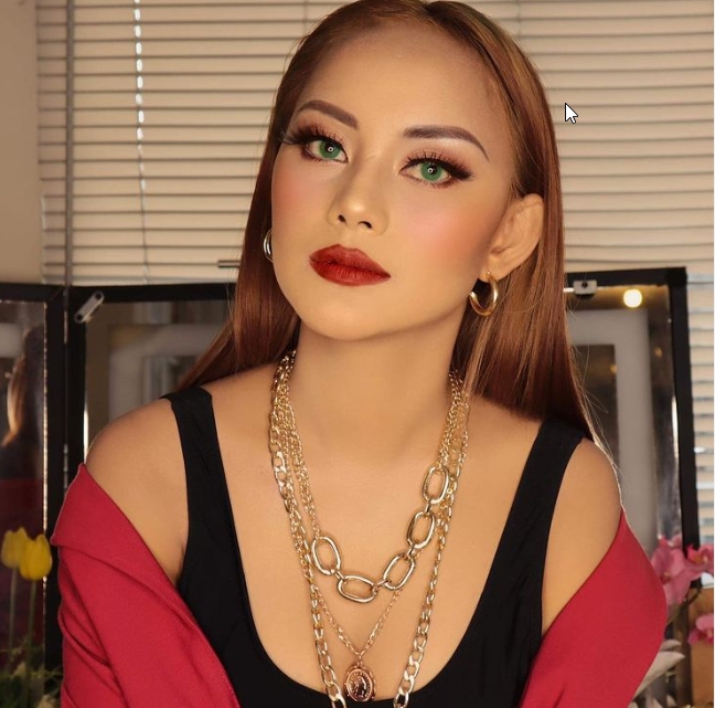 Cuộc sống bất ngờ của cô bé ăn xin 2k3 hot nhất mạng xã hội - 7