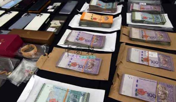 Thuê nhà riêng để trữ tiền vàng, người đàn ông nhận "kết đắng" - 1