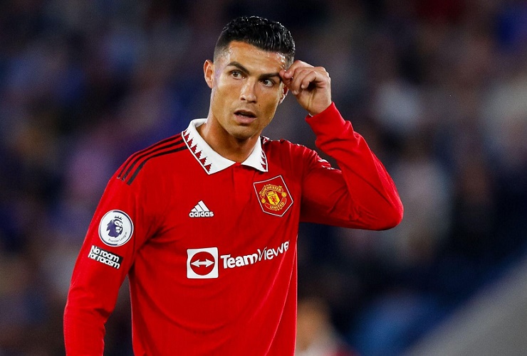 Ronaldo đang cân nhắc rời MU ngay tháng 1