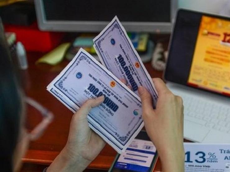 Kinh doanh - "Có quan điểm coi trái phiếu DN là trò đánh bạc, thổi bay nhiều tỷ USD của nhà đầu tư"