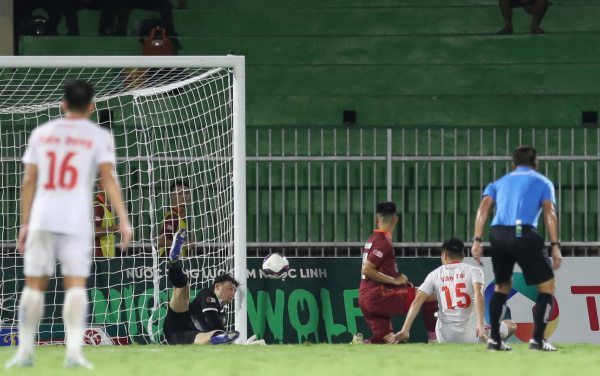 Trực tiếp bóng đá Bình Định - Hải Phòng: Chủ nhà chơi thiếu người (Hết giờ) - 4