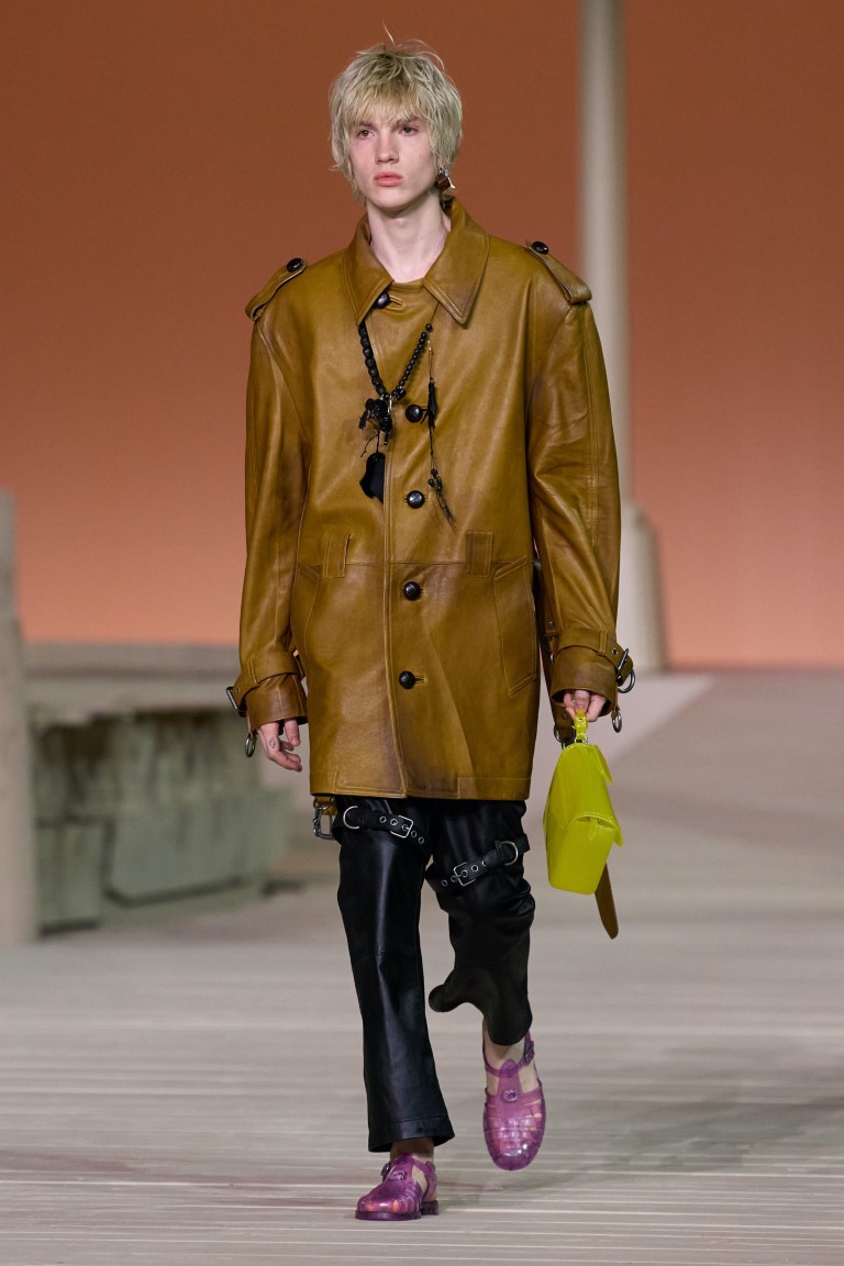 Lil Nas X ra mắt sàn diễn thời trang với bộ sưu tập Coach Xuân/Hè 2023 - 5