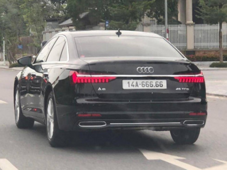 Tin tức ô tô - Nhiều khả năng chủ biển số đẹp đấu giá không được chuyển nhượng