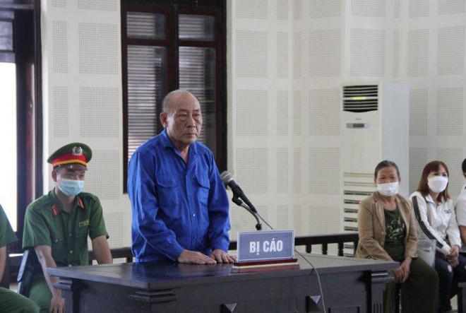 Bị cáo Nguyễn Công Văn tại tòa