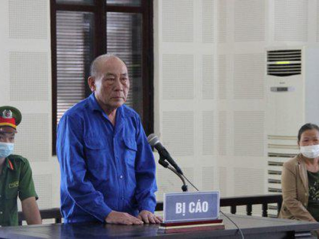 Pháp luật - Bị cáo chắp tay lạy xin lỗi các bị hại, xin khất nợ hơn nửa tỉ đồng