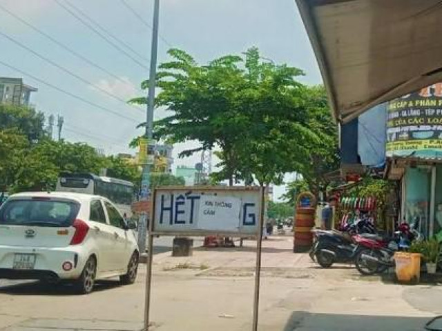 Thị trường - Tiêu dùng - Hoa hồng 0 đồng, cửa hàng xăng dầu ''méo mặt''