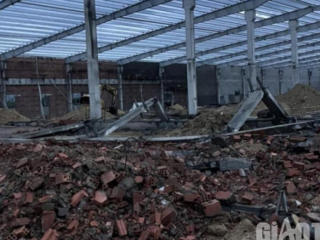 Tin tức trong ngày - Xác nhận có người tử vong trong vụ sập tường tại KCN ở Bình Định