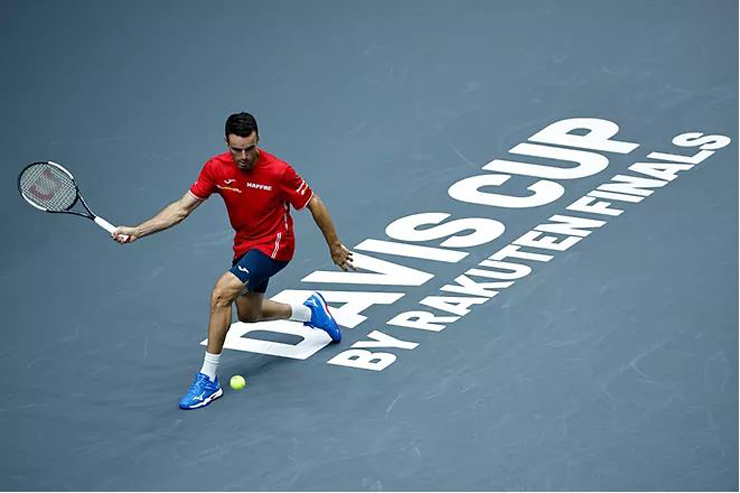 Roberto Bautista Agut giúp ĐT Tây Ban Nha có thắng lợi quan trọng trước ĐT Serbia khi ra quân ở bảng B Davis Cup 2022 trên sân nhà tại Valencia&nbsp;
